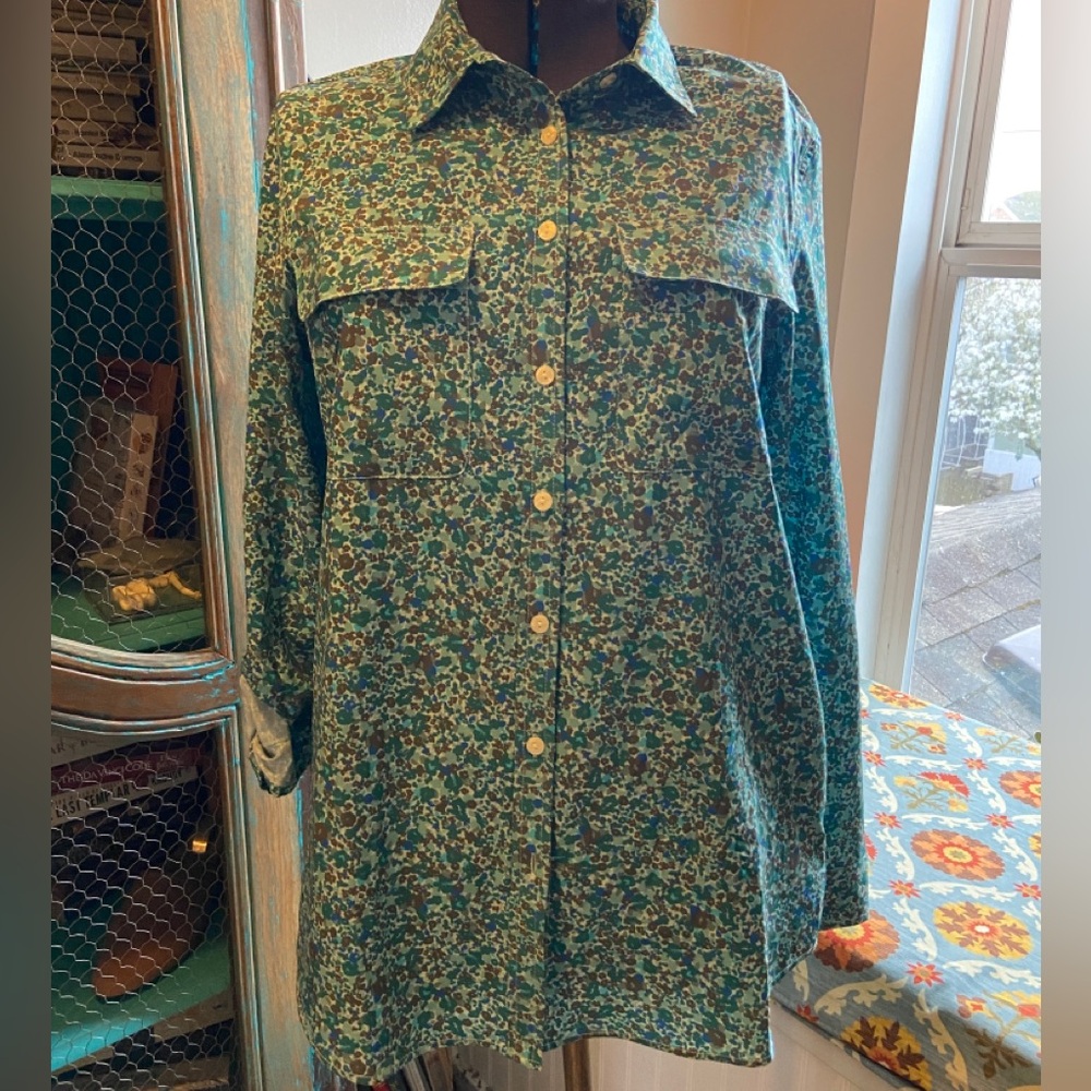 Lands end button up long sleeved shirt
